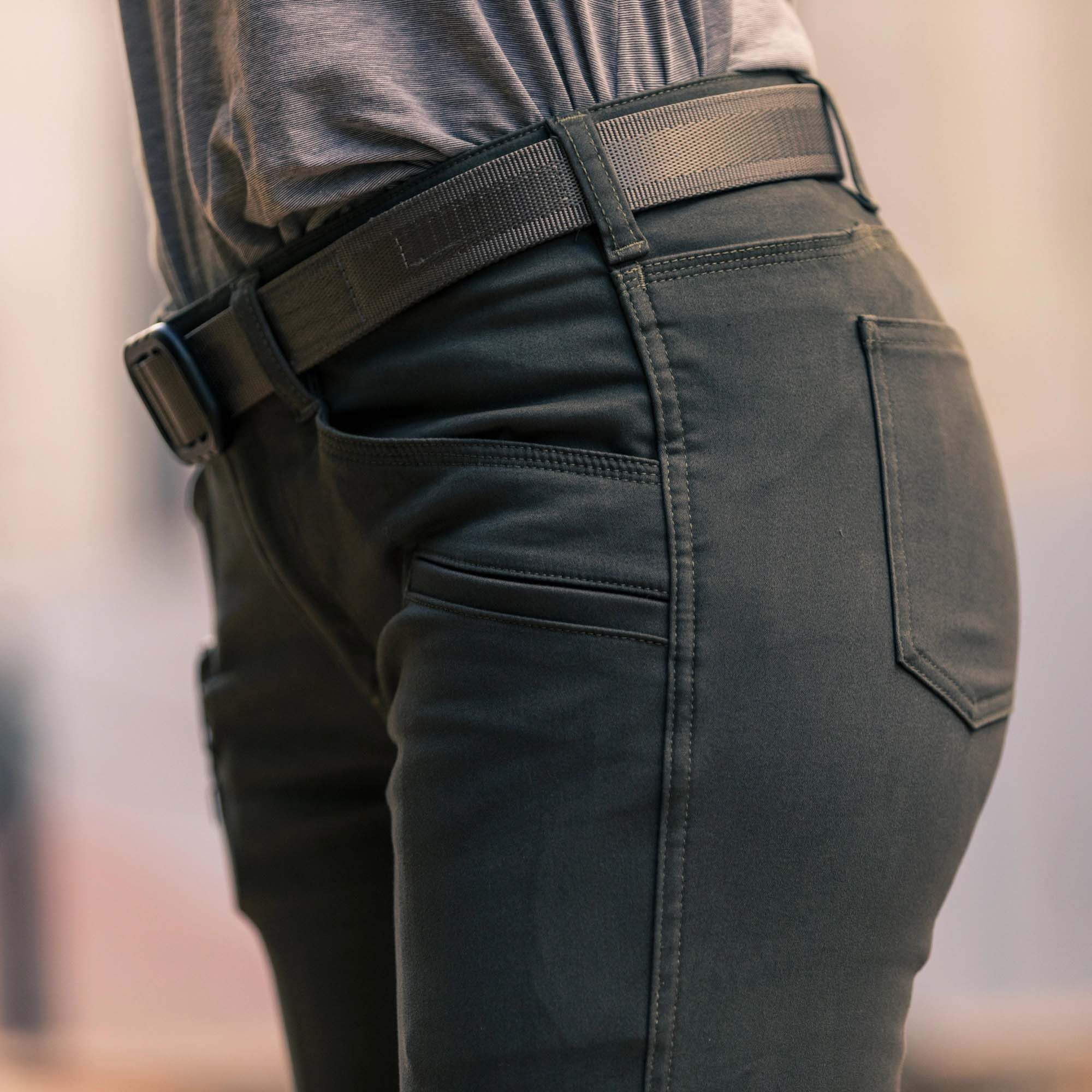 5.11 WYLDCAT PANT_grenade_sidenear